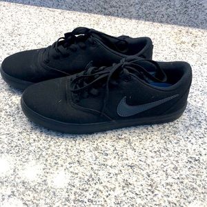 Black Nike shoes